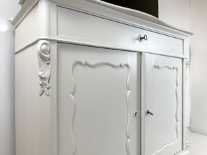 Biedermeier circa 1880 Mahogany 42 inch