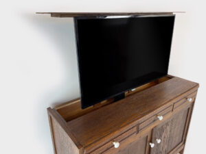 Oak 3 drawers 2 doors 48 inch