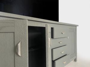Solid oak tv lift sideboard 55 inch 3 doors 4 drawers