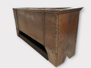 Dutch large oak tv lift chest c. 1700