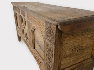 TV Lift in Dutch Oak Chest inscription 'Anno 1780'
