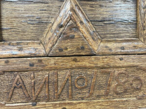 TV Lift in Dutch Oak Chest inscription 'Anno 1780'