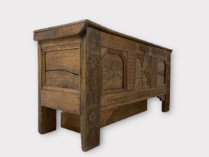 TV Lift in Dutch Oak Chest inscription 'Anno 1780'