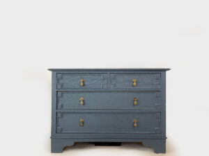 Oak commode 4 drawers circa 1920