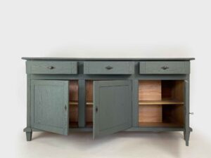 Oak sideboard 3 drawers 3 doors max 55 inch