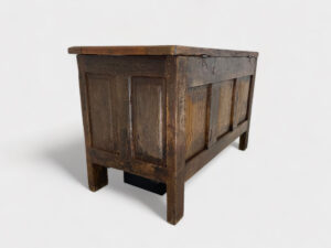 Oak blanket chest from ± 1850 for 43 inch TV with TV-lift