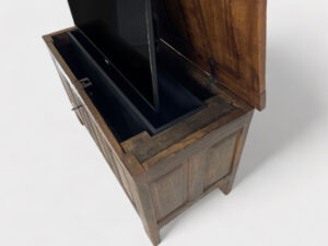 Oak blanket chest from ± 1850 for 43 inch TV with TV-lift