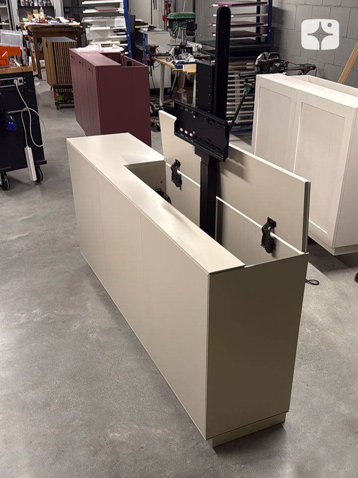 TV lift meubel 'Lucid' geschikt voor 55 inch TV - creme, 3-deurs